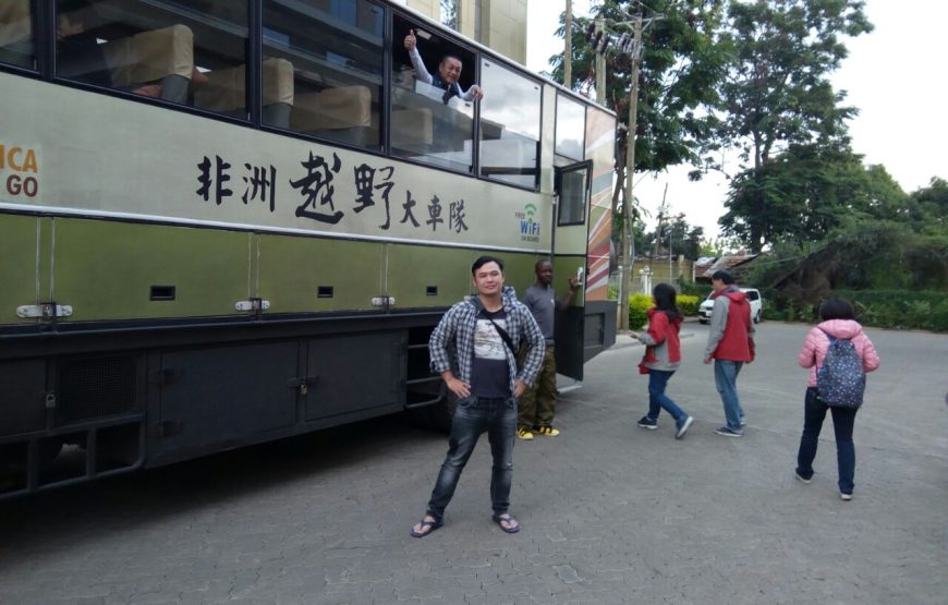 Overland Safaris/ Group Safaris