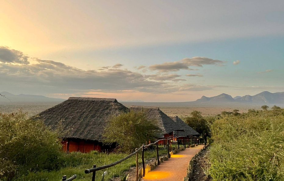 LIONS BLUFF LODGE ROOMS