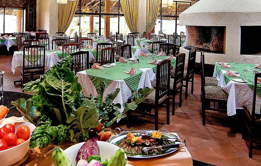 Overland Safaris/ Group Safaris