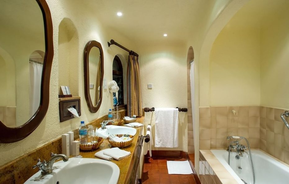 Serengeti Serena Safari Lodge Suite