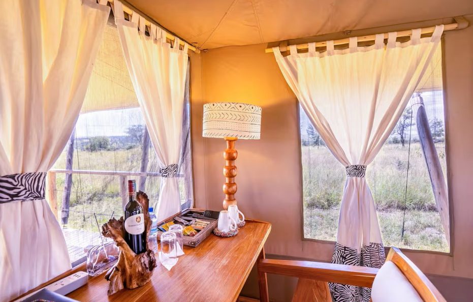 Serengeti Tanzania Bush Camp Family Tent, 1 Bedroom